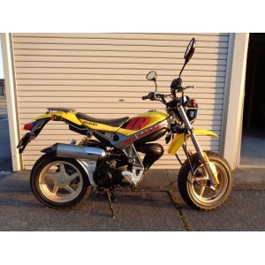 珍しいバイクが入荷しました。